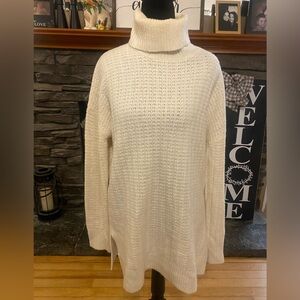 Theory Oversized Cream Turtleneck Sweater - Chunky Knit Pullover